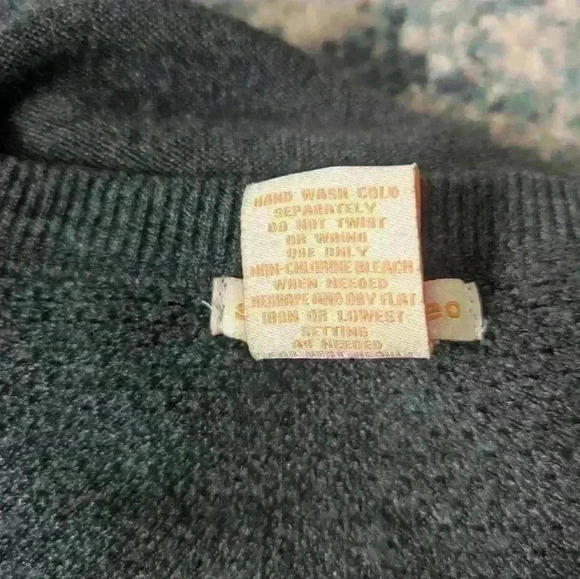 Sweet Romeo Gray Woven Long Sleeve Crew Neck Blouse - Picture 6 of 6